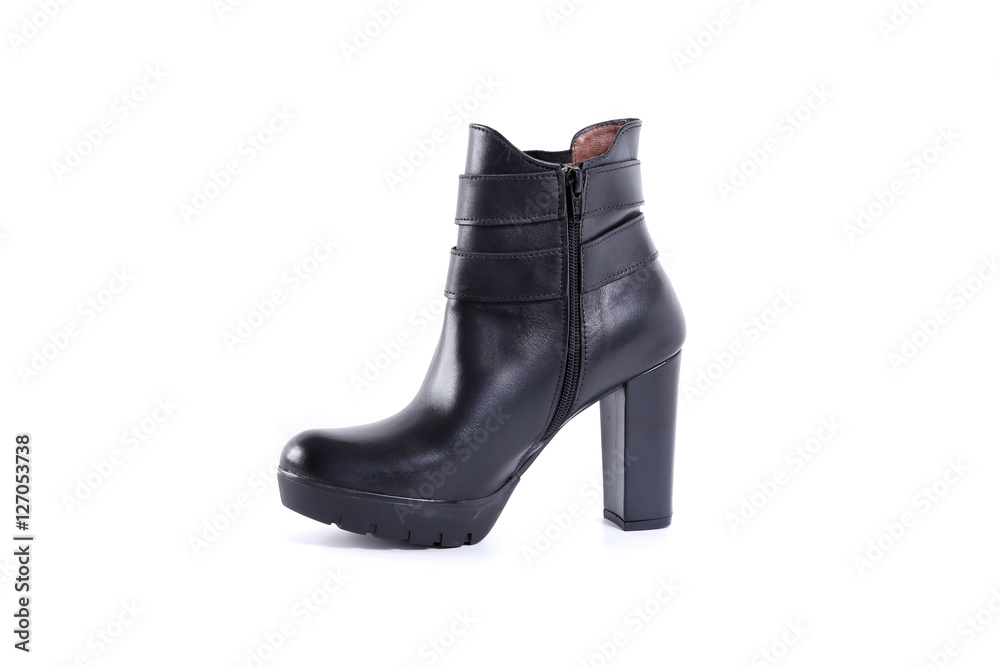 Bota Masculina em Pele fundo Branco Bota Masculina em Pele fundo Branco