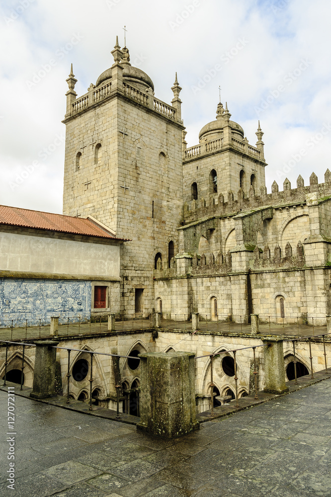 sight of the cloister of the Romanesque cathedral of Oporto, Portugal