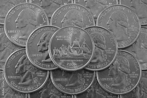 Φωτογραφία Pile of coins of USA