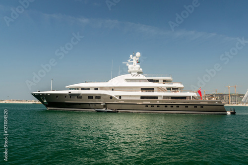Luxury yacht in of Dubai, Unidet Arab Emirates. © murmakova