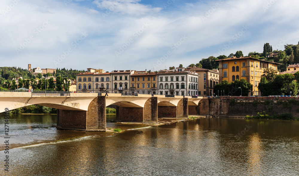 Fototapeta premium Bridge in Florence , Italy
