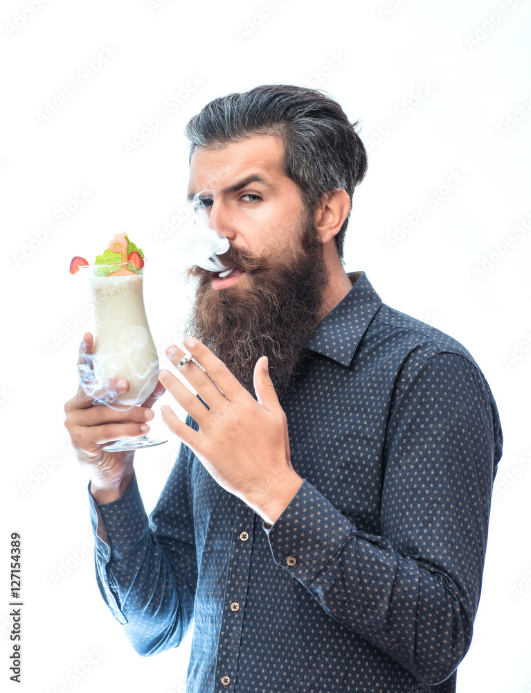 Fototapeta premium bearded man with alcoholic beverage