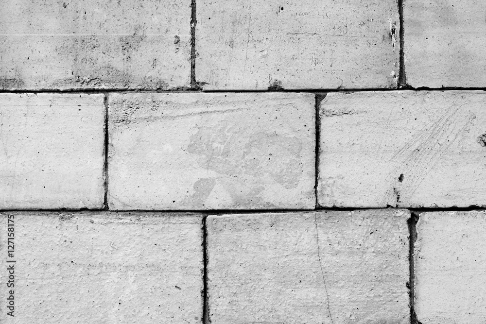 Naklejka premium Brick texture with scratches and cracks