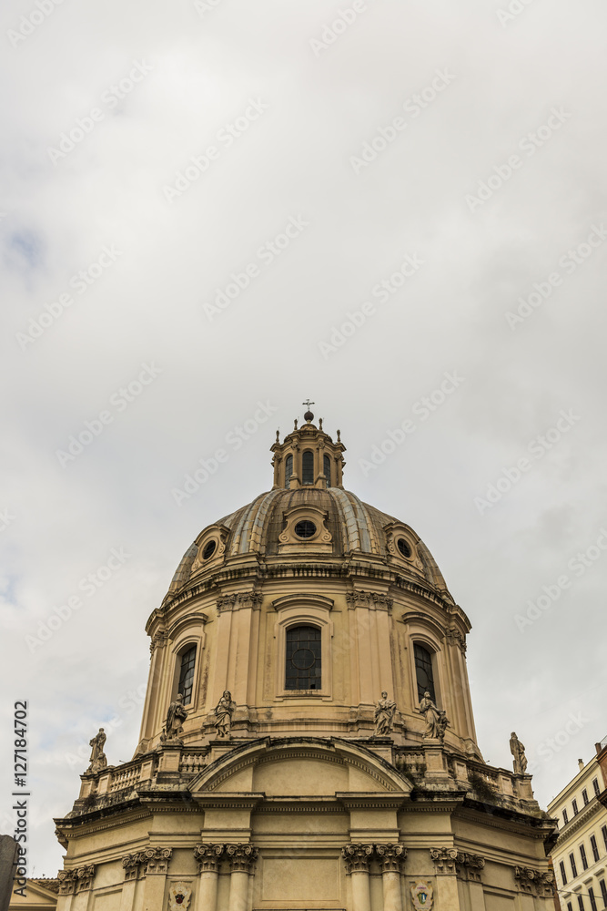 Kuppel einer Basilika in Rom
