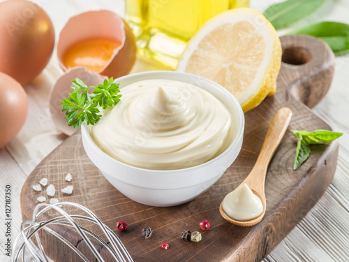 Natural mayonnaise ingredients and the sauce itself.