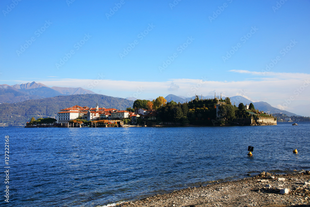 Fototapeta premium Scenic view of the Isola Bella, Lago Maggiore, Italy, Europe