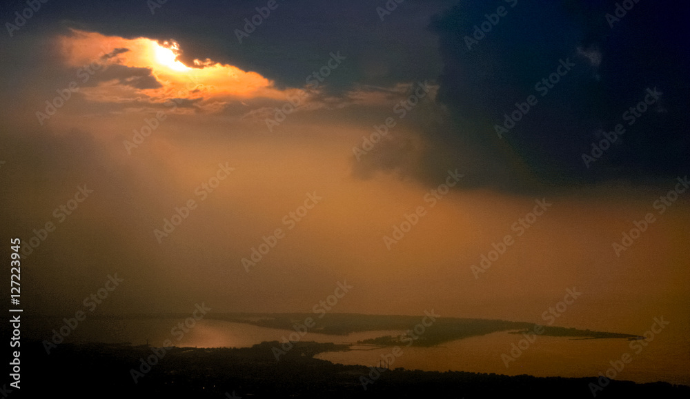 Obraz premium Sunrise over Inlet