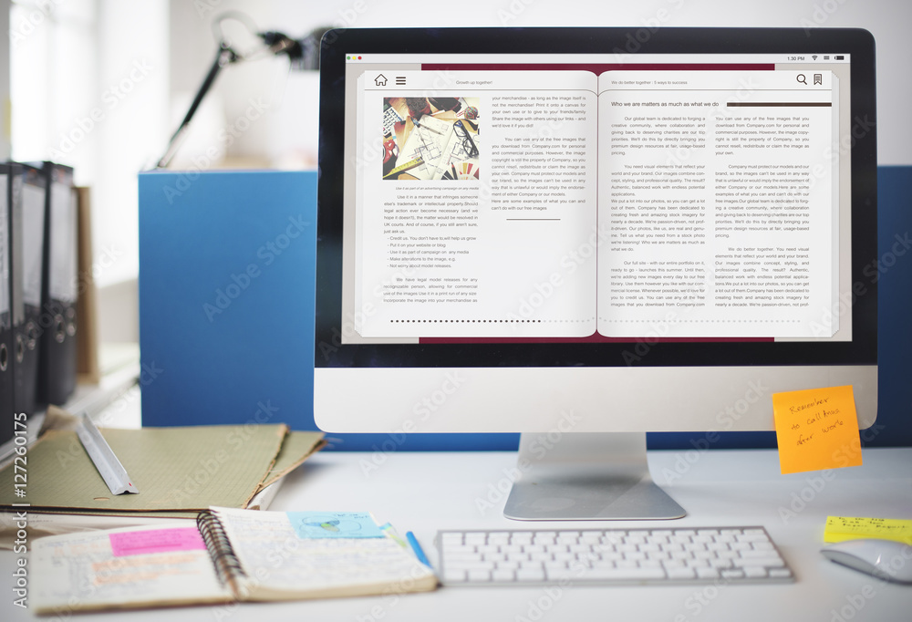 Obraz premium Learning Education Electronics Technology Concept