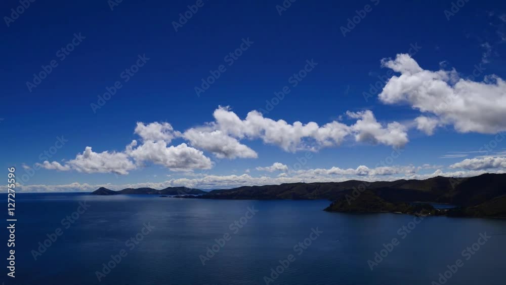 チチカカ湖と雲の動き チチカカ湖と雲の動き