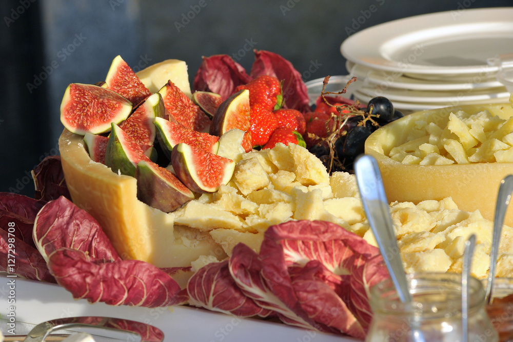 Formaggio e Fichi - Buffet - Antipasto - presentazione Formaggio e Fichi - Buffet - Antipasto - presentazione