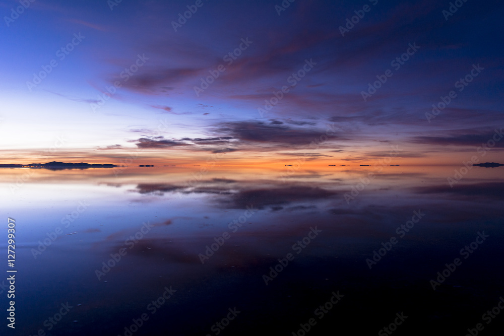 ミラクルレイク・ウユニ塩湖の絶景