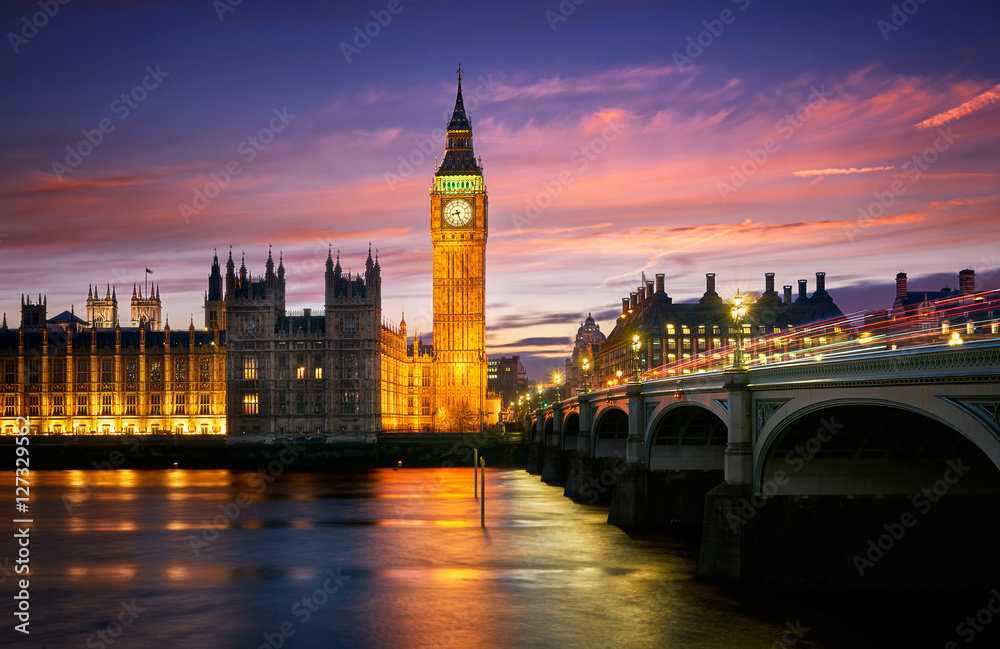 Fototapeta premium Big Ben o zachodzie słońca