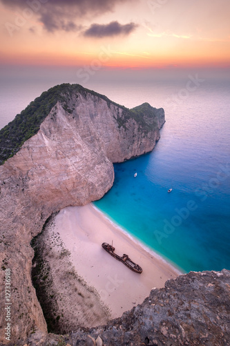 Canvas Print Landscape view of famous Shipwreck (Navagio) beach on Zakynthos