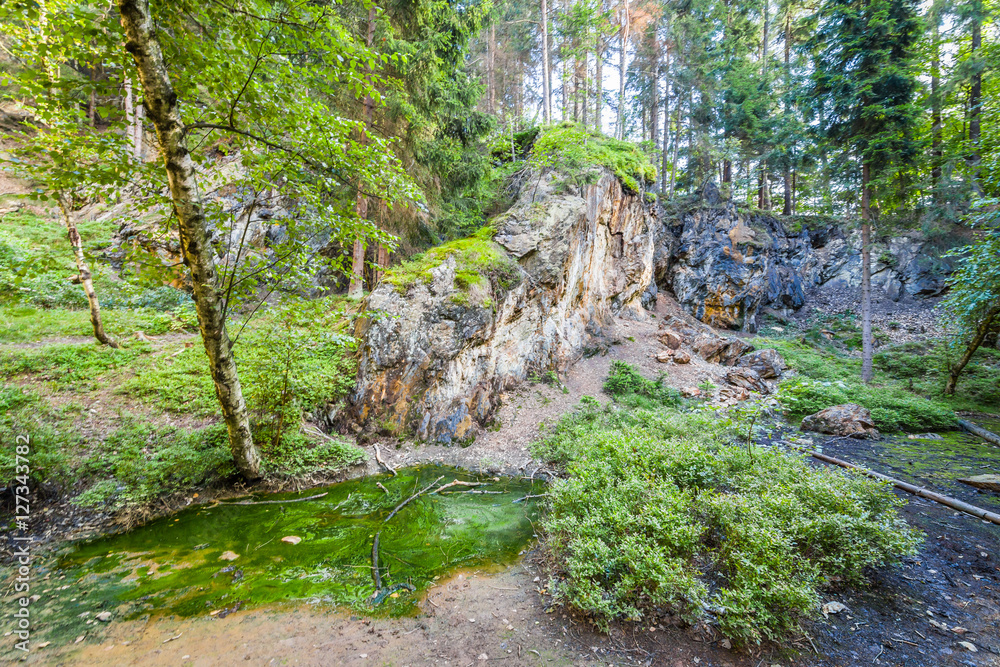 Kolorowe jeziorka w Rudawach Janowickich Kolorowe jeziorka w Rudawach Janowickich