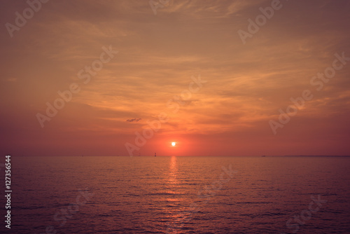 Beautiful Sunset Sea © 25221501