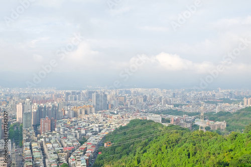 Beautiful cityscape of taipei ,Taiwan © waranyaphoto