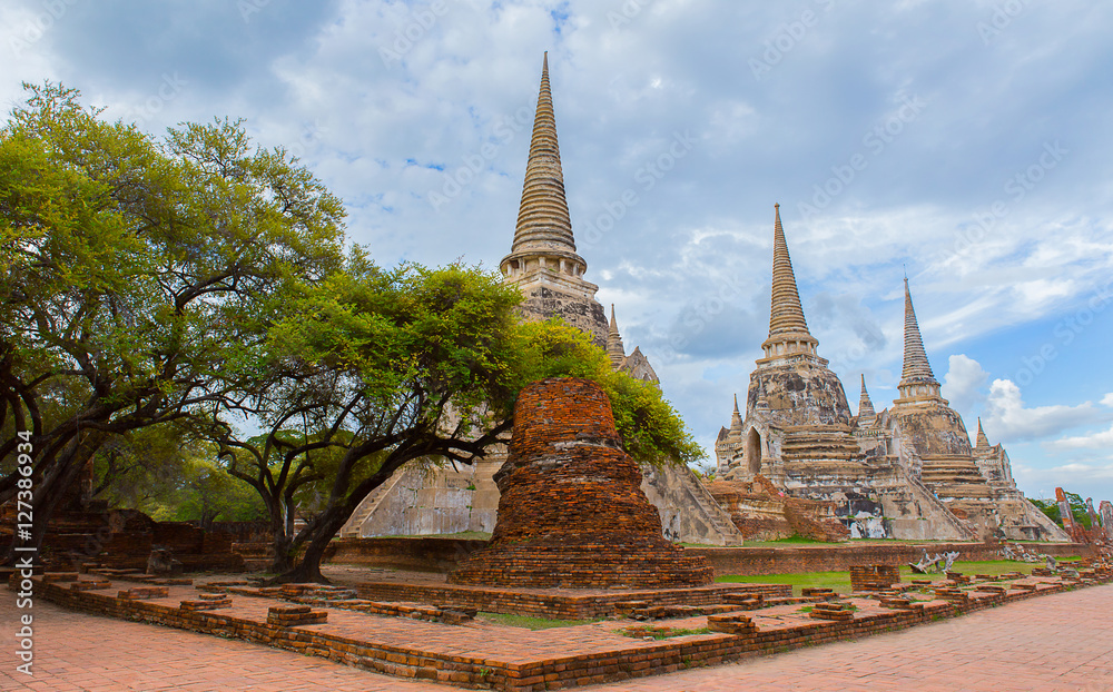 Fototapeta premium old pagoda