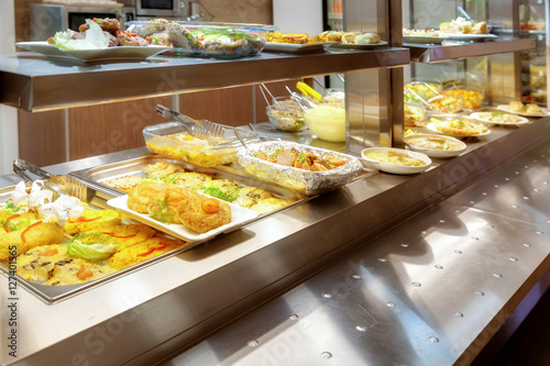  meat dishes on a show-window