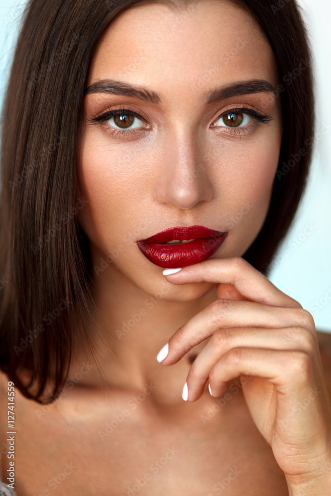 Beautiful Woman Model With Beauty Face And Professional Makeup Beautiful Woman Model With Beauty Face And Professional Makeup