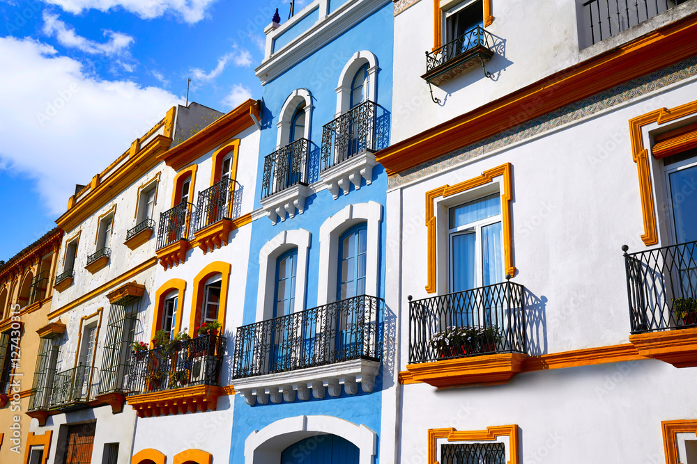 Naklejka premium Fasada dzielnica Triana Sewilla Andaluzja Hiszpania