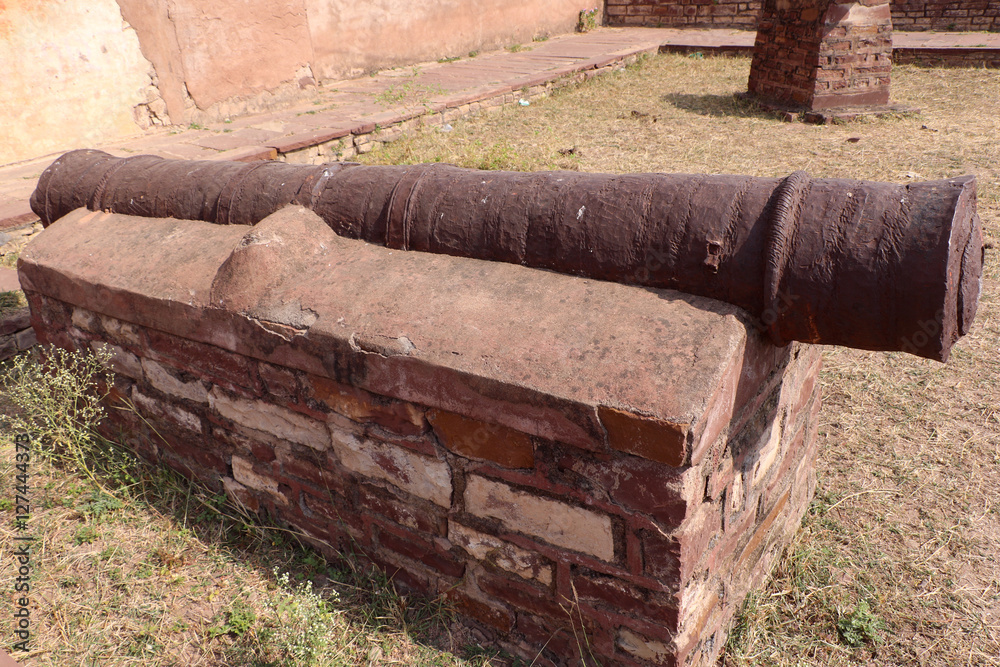 Antique artillery cannon kept for public exhibition in thousand years old Narwar Fort, Shivpuri, Madhya Pradesh.