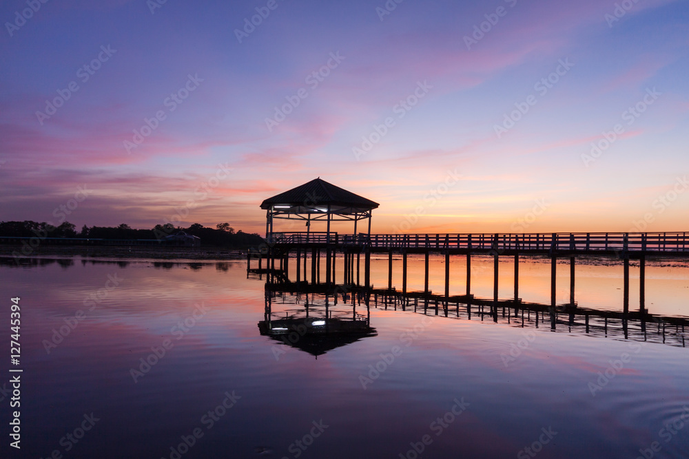 Sunset at Bueng Si Fai Phichit.