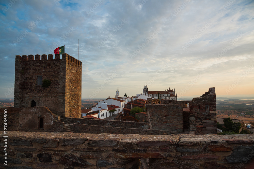 Portugal,Monsaraz の夜明け/ Portugal Monsaraz 城の夜明けです。
