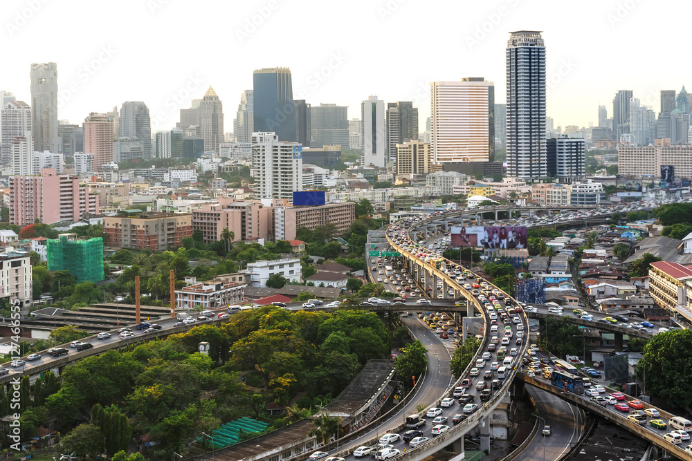 Fototapeta premium Bangkok city view with expressway.