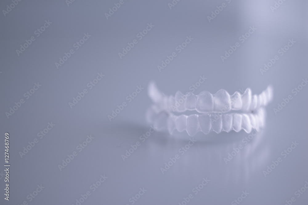Transparent dental orthodontics Transparent dental orthodontics