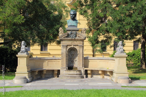 Tablou pe pânză Mémorial Vitezslav Halek à Prague