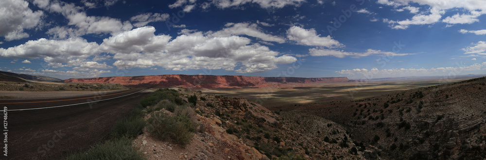 Beautiful Wild West, Roads of America