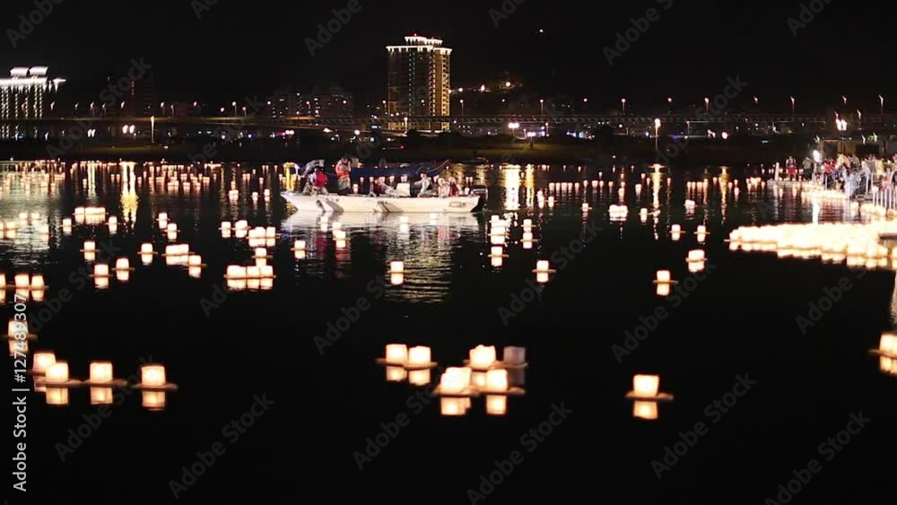 This video is about water lanterns This video is about water lanterns