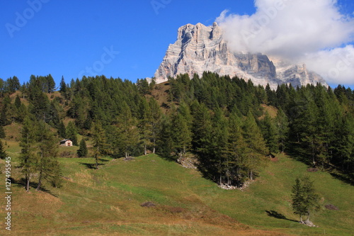 Escursione al rifugio Coldai photo