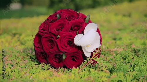 wedding flowers. wedding bouquet