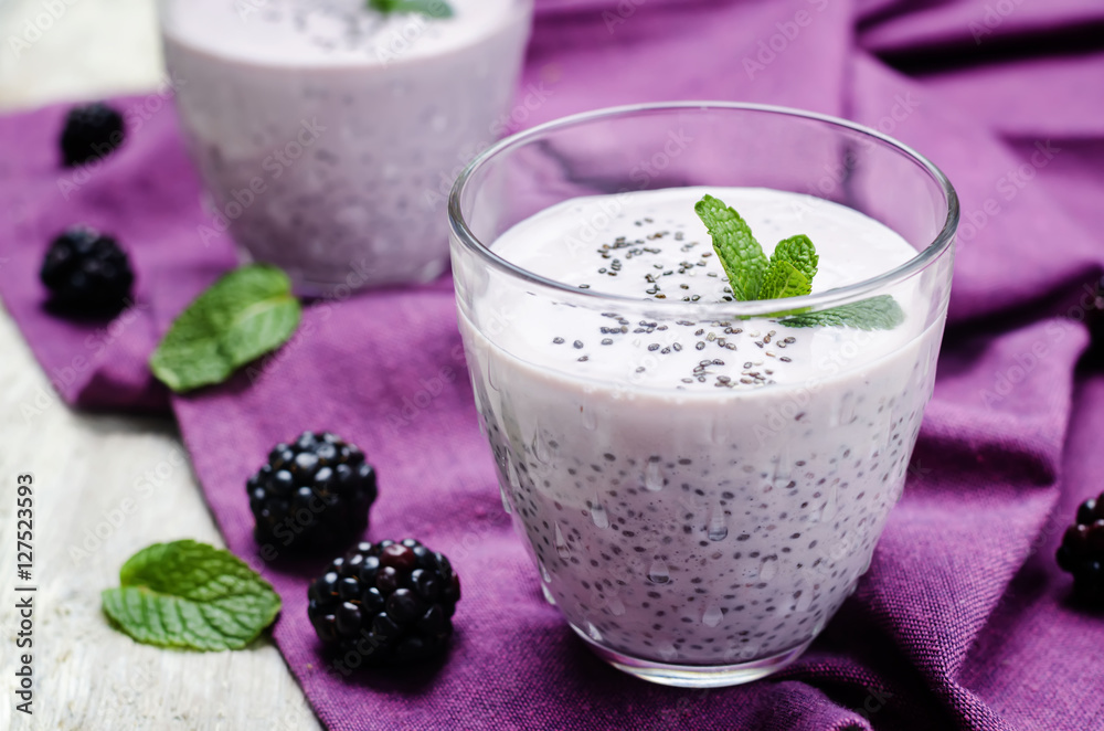 Blackberry Greek yogurt chia seed pudding Blackberry Greek yogurt chia seed pudding