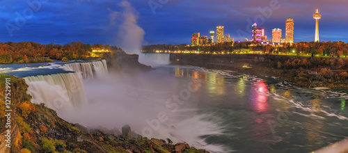 Niagara Waterfall at night