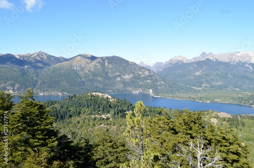 Argentina Bariloche suramerica turismo lagos monta  as pinos naturaleza paisajes nieve invierno canoas hermoso