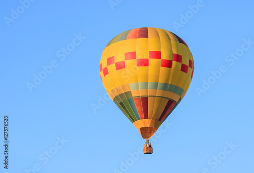 Balloon and sky blue © aeksomchai1234