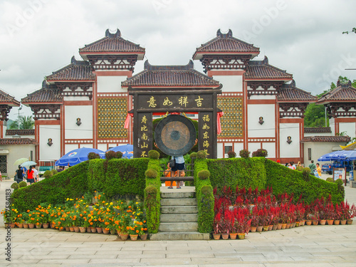 Obraz na płótnie Beijing park entrance group w salonie