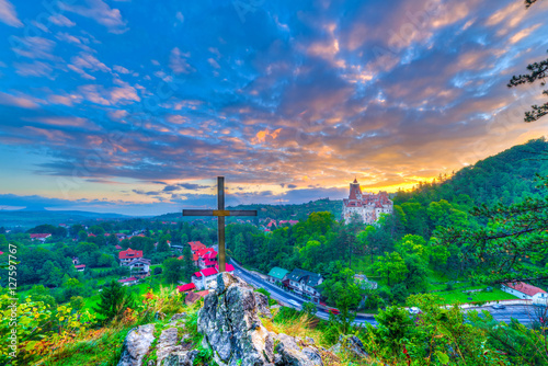 Fototapeta Naklejka Na Ścianę i Meble -  Beautiful panoramic view over Dracula Bran medieval castle in the sunset light, the most visited tourist attraction of  Brasov, Bran town, Transylvania regiom,Romania,Europe