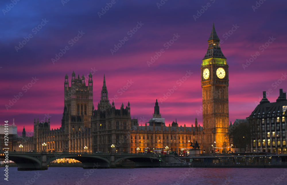 Iconic sunset in London