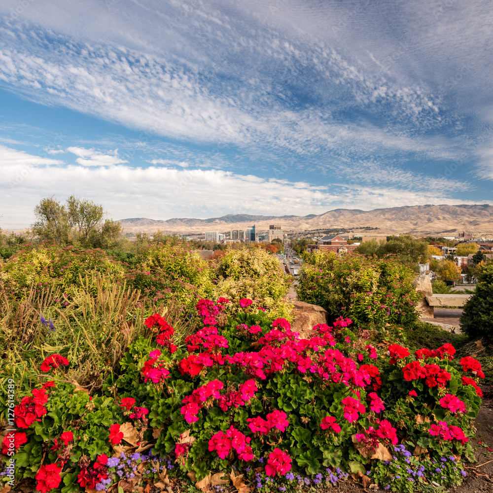 Fototapeta premium Dramatic and beautifal view of Boise Idaho