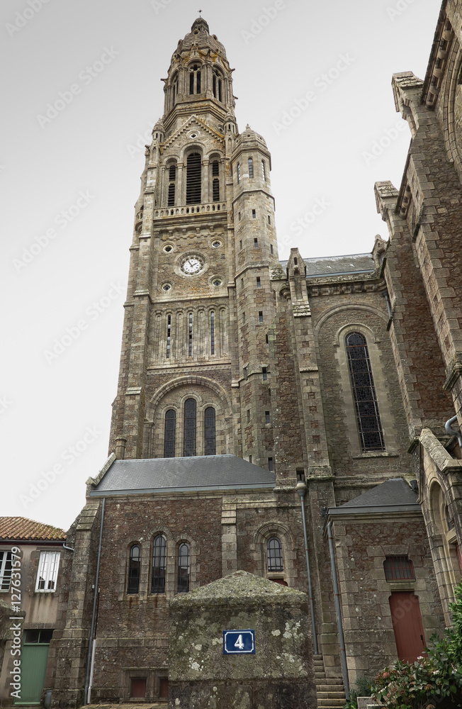 Fototapeta premium The Basilica of St. Louis de Montfort at Saint-Laurent-sur-Sev