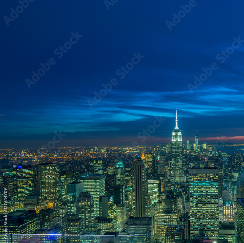 View of New York Manhattan during sunset hours © Elnur