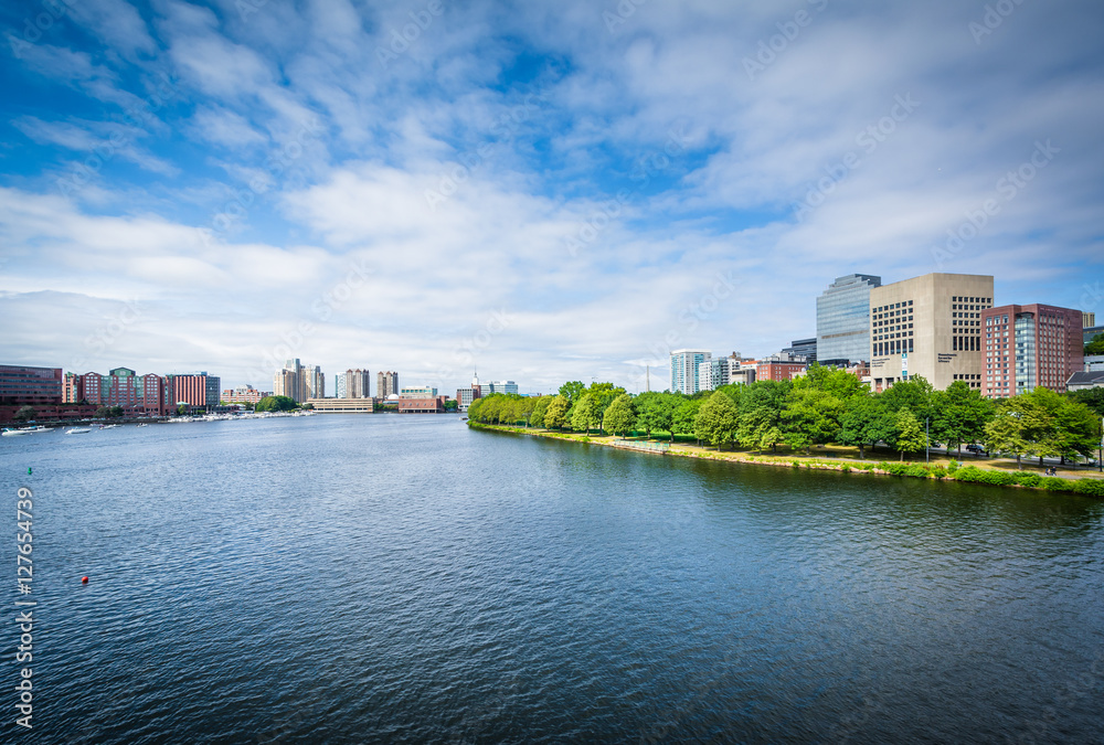 The Charles River, seen from the Longfellow Bridge, in Boston, M