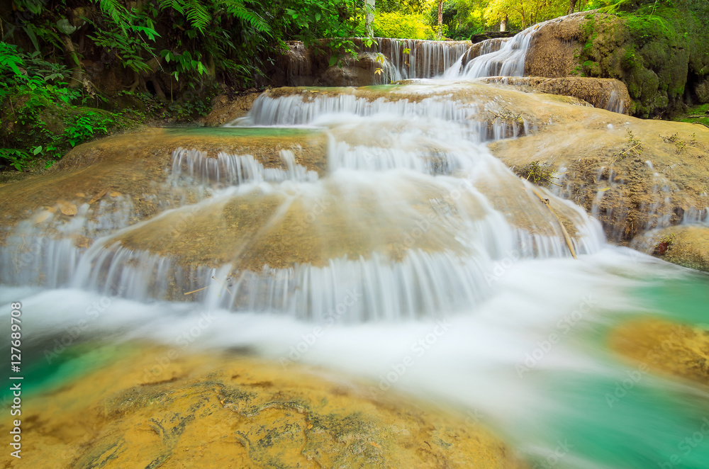 Obraz premium Beautiful waterfall