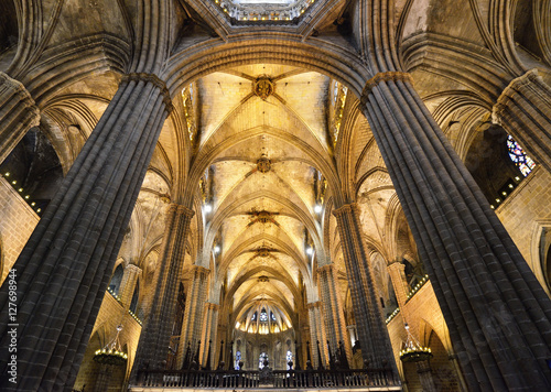 Obraz na płótnie Cathedral of Saint Eulalia in Barcelona, Spain w salonie
