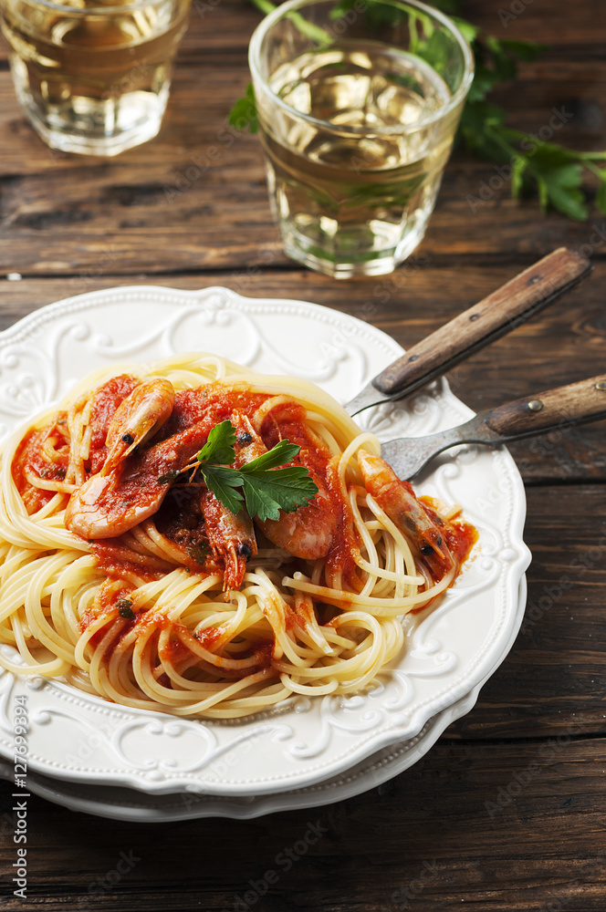 Italian spaghetti with prawns Italian spaghetti with prawns