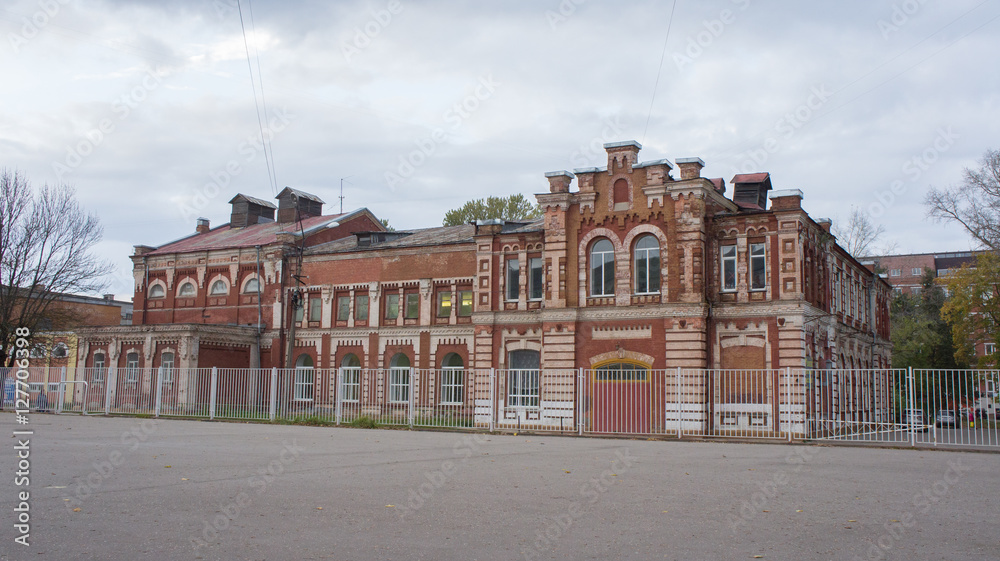 One of the houses in the historical and architectural complex in Tver (Courtyard Proletarka). Built in 1856 - 1913 years.