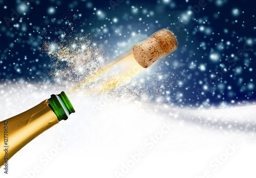 Sektkorken vor Winternacht